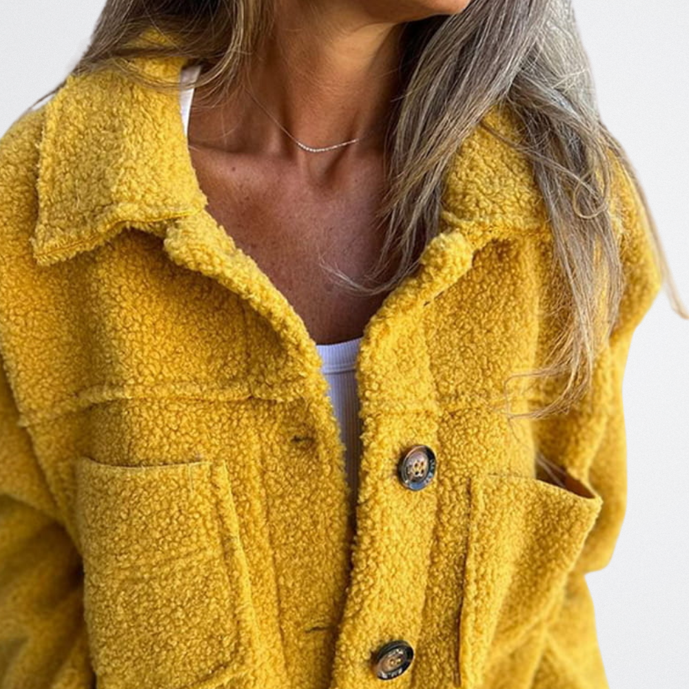 Ione - Plüsch Button-Up Jacke