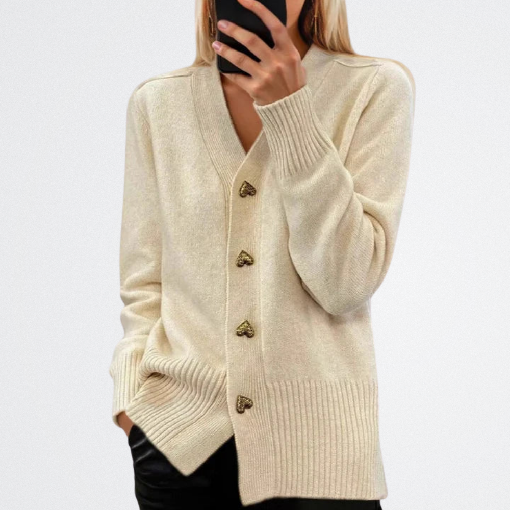 Liora - Herzknopf-Strickjacke