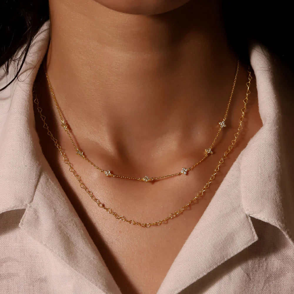Tyndall - Verstellbare Halskette mit floralem Motiv und Zirkonia