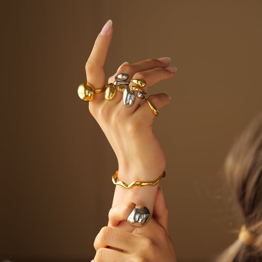 Alfraye - Eleganter Goldener Sphärischer Ring