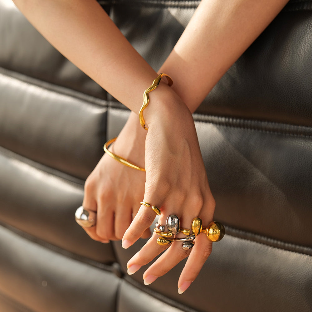 Alfraye - Eleganter Goldener Sphärischer Ring