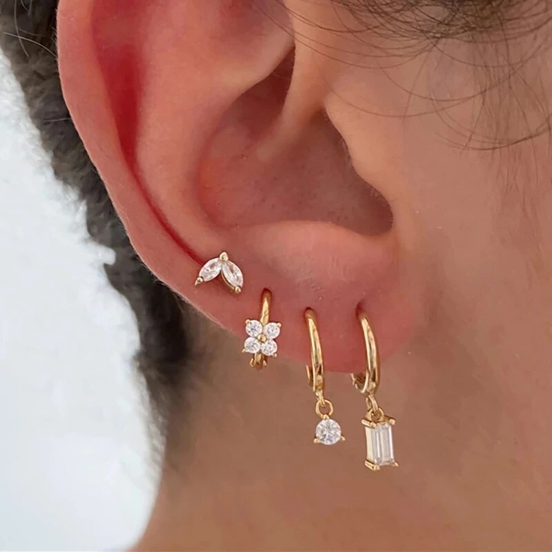 Goldfarbene Ohrringe mit Zirkonia-Steinen – Grace