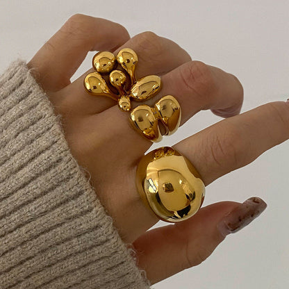 Moryet - Adjustable Gold Ring with Claws