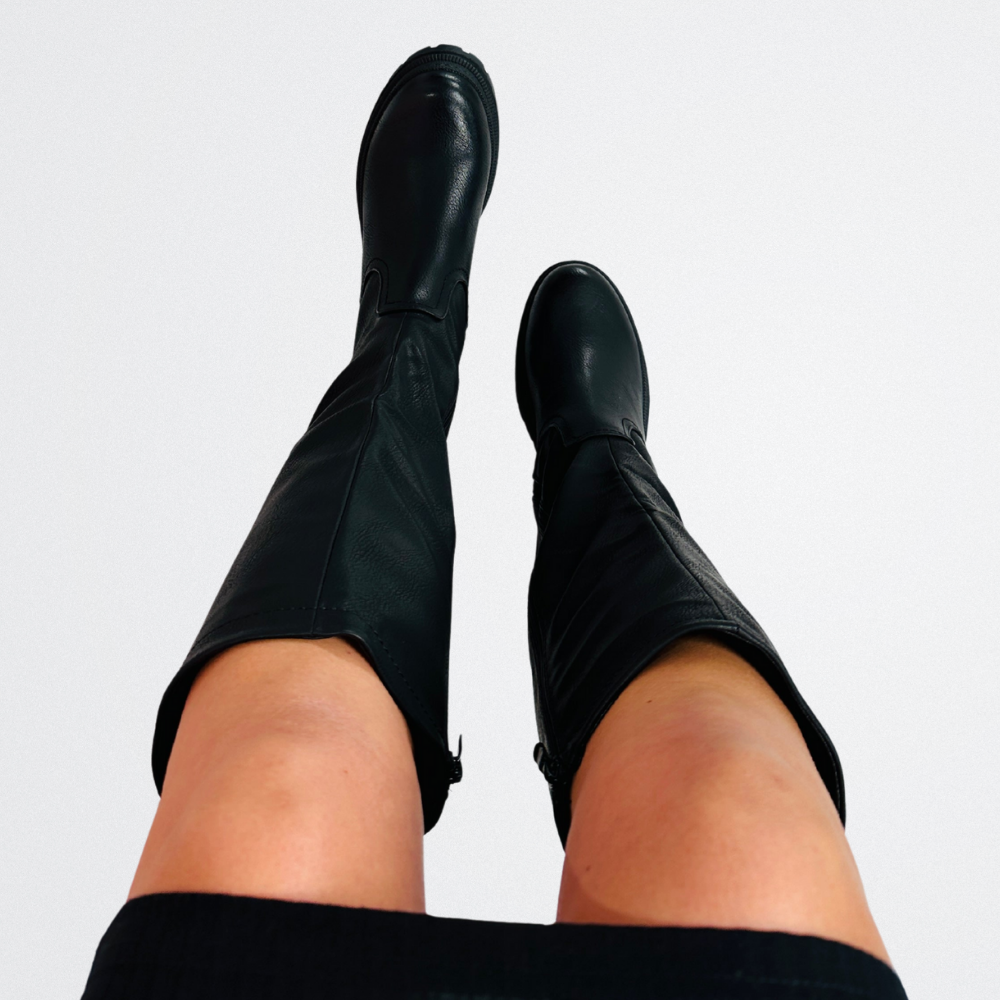 Amelia - Schwarze Winterstiefel