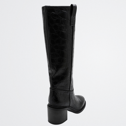 Esme – Schwarzer Stiefel mit Prägung