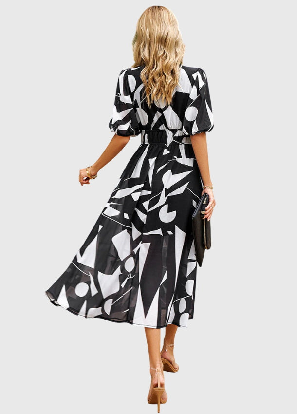 Merlin™ | Flatterndes Blumen-Midi-Kleid