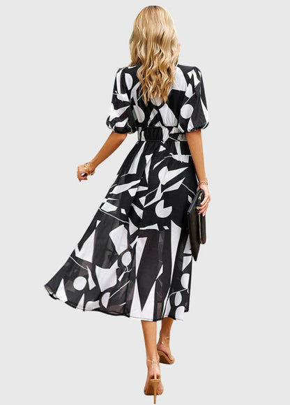 Merlin™ | Flatterndes Blumen-Midi-Kleid