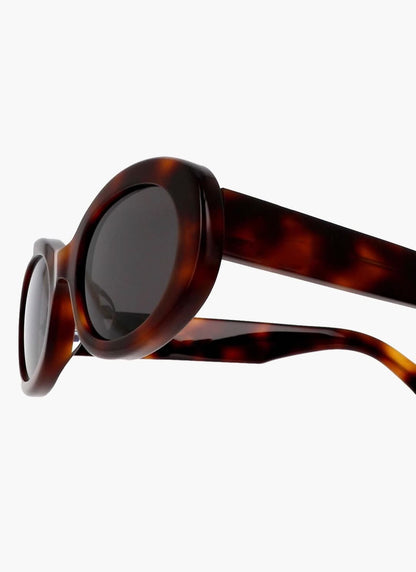 Averi | Elegante Sonnenbrille