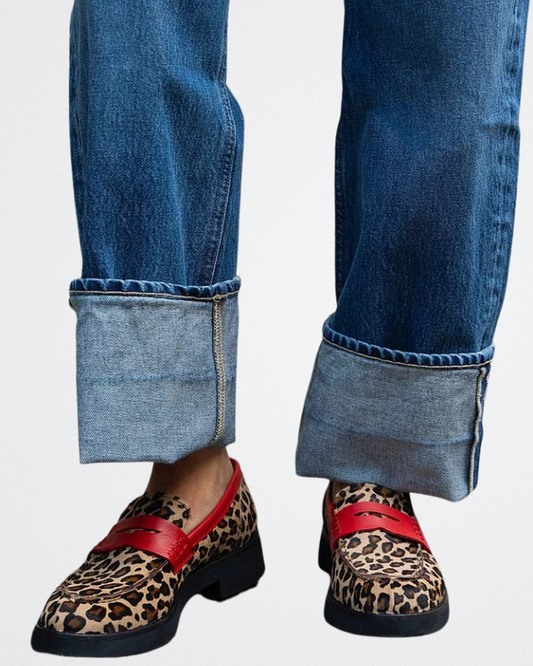 Natalie - Rote Tierdruck Slipper