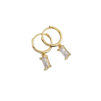 Gold-colored earrings with zirconia stones – Grace