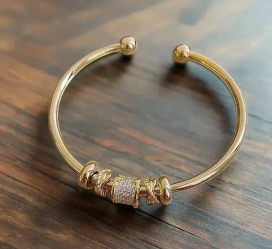 Elena - Armband mit goldenen Charms